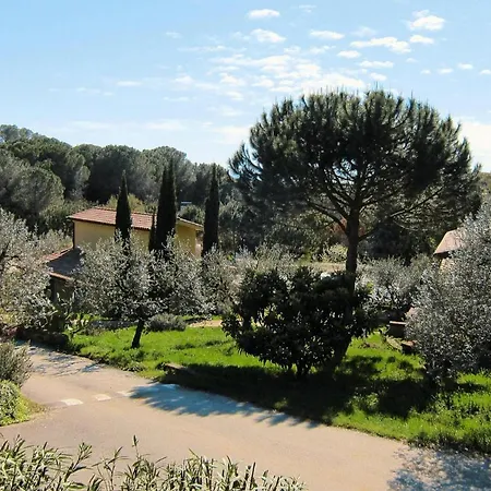 In Complex Centro Vacanze Il Borgo In Apartment Guardistallo
