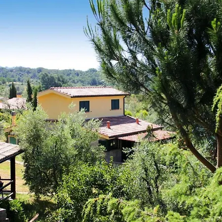 In Complex Centro Vacanze Il Borgo In * Guardistallo